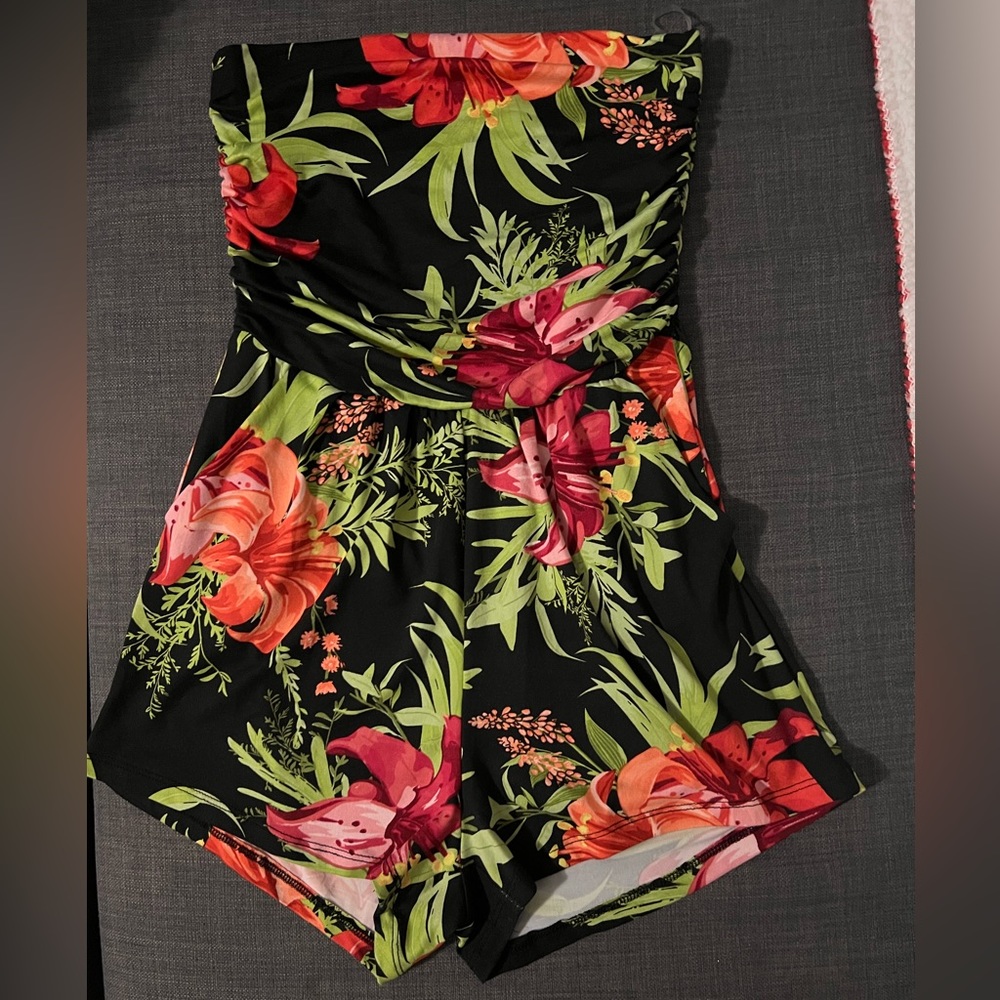 Tropical Sleeveless Romper w/ Pockets